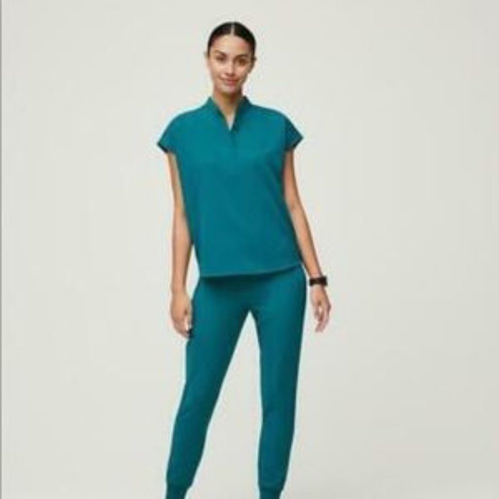 NWT FIGS Women's Pacific Blue Rafaela XS